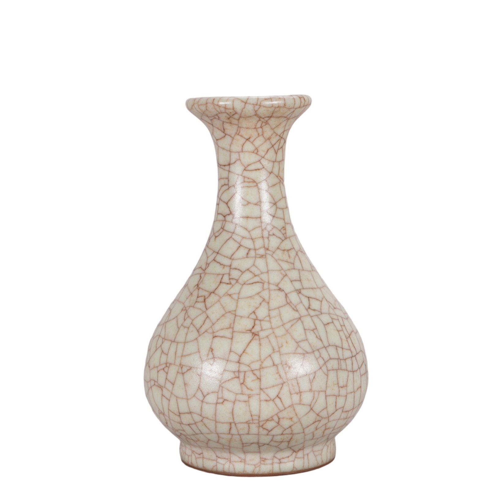 A CHINESE GE WARE CRACKLE GLAZE VASE: This graceful pear-shaped vase features a slender elongated neck rising to a flared scalloped rim and a compact rounded foot. Its entire surface is enveloped in creamy off-white glaze crisscrossed by 