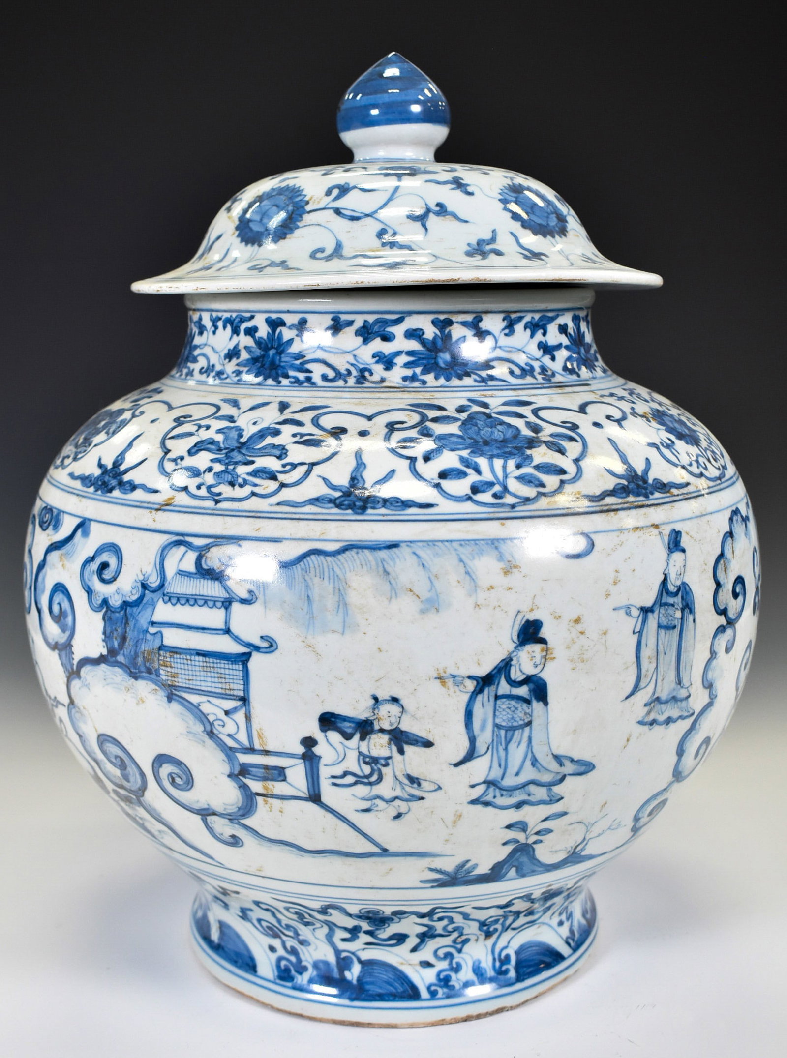 MING BLUE & WHITE GENERAL HELMET LIDDED JAR: Dimensions: 17.5"H x 11.5"W . Chinese Ming Dynasty Blue and White Porcelain Lidded Jar. Potted in jar shape, has an wide open mouth with a slightly out-turned lip, and the short neck leads to a