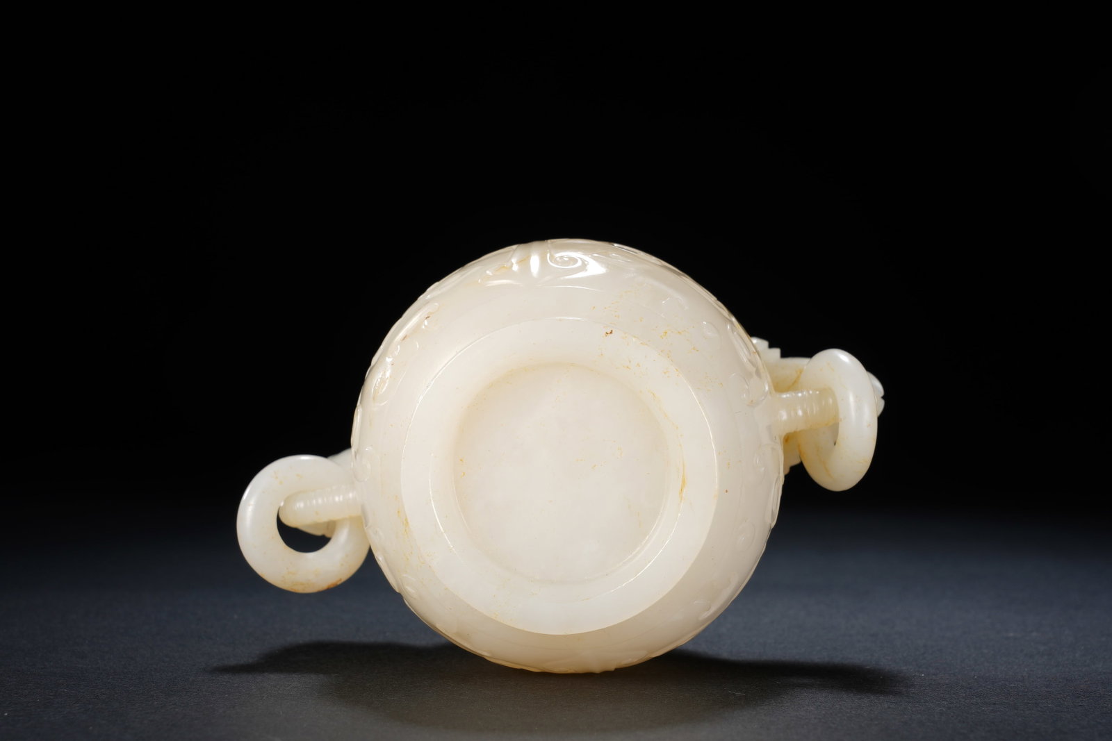 A CHINESE WHITE JADE TWO HANDLED CENSER - 9