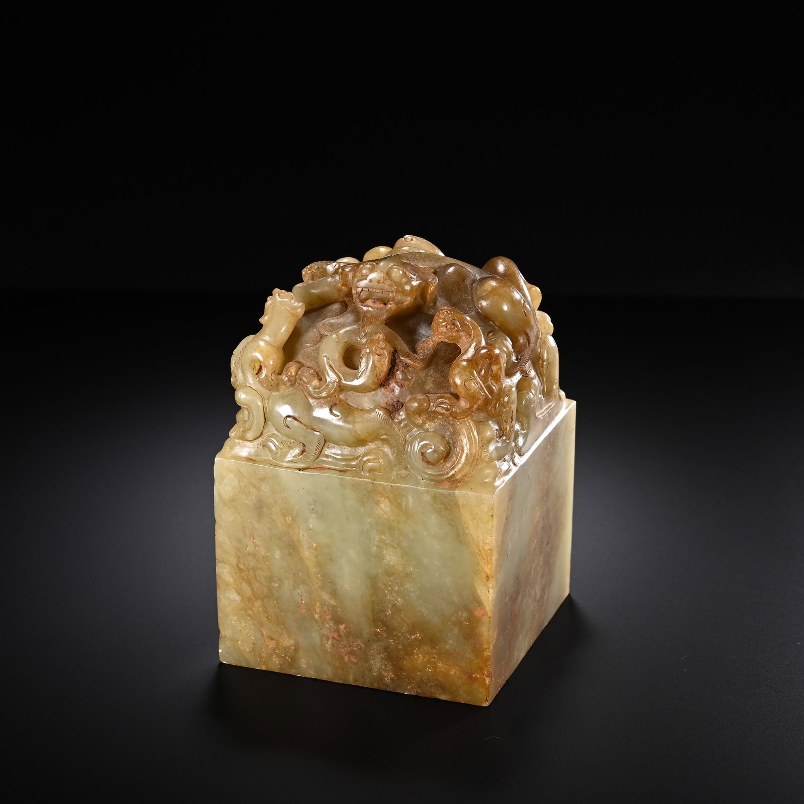 A CHINESE CARVED JADE SEAL (1 of 9)