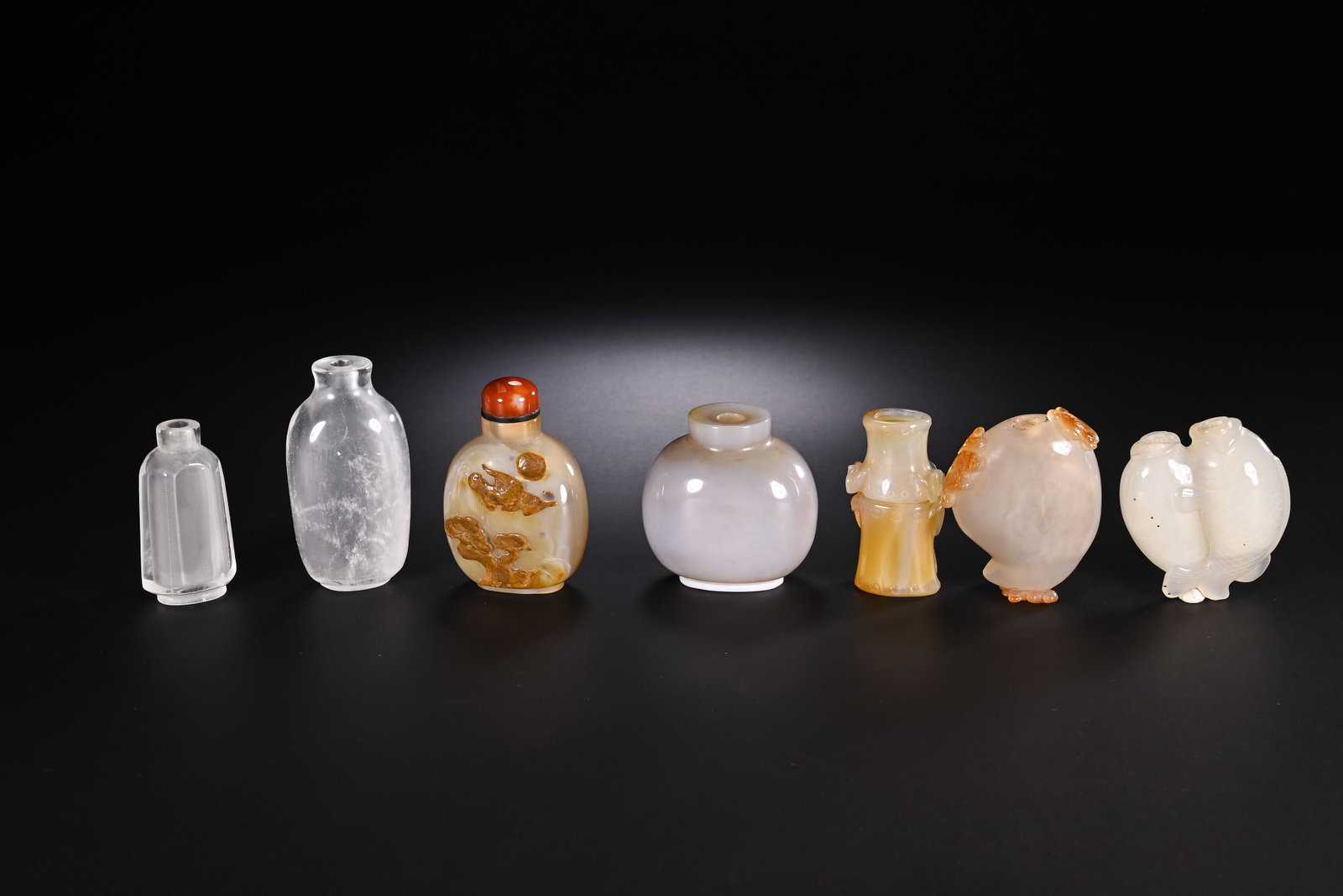A GROUP OF CHINESE SNUFF BOTTLES (1 of 9)