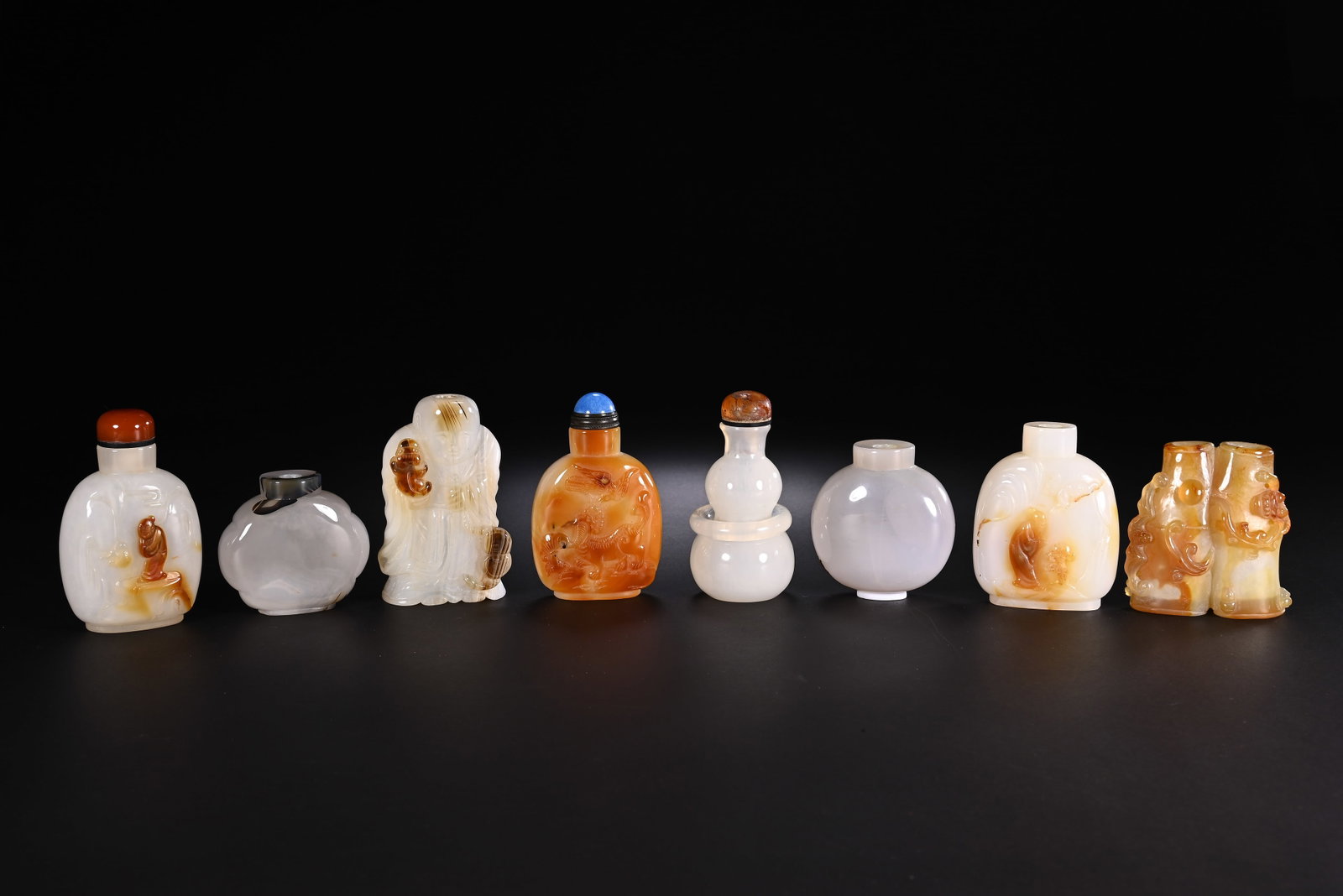 A GROUP OF CHINESE SNUFF BOTTLES (1 of 8)