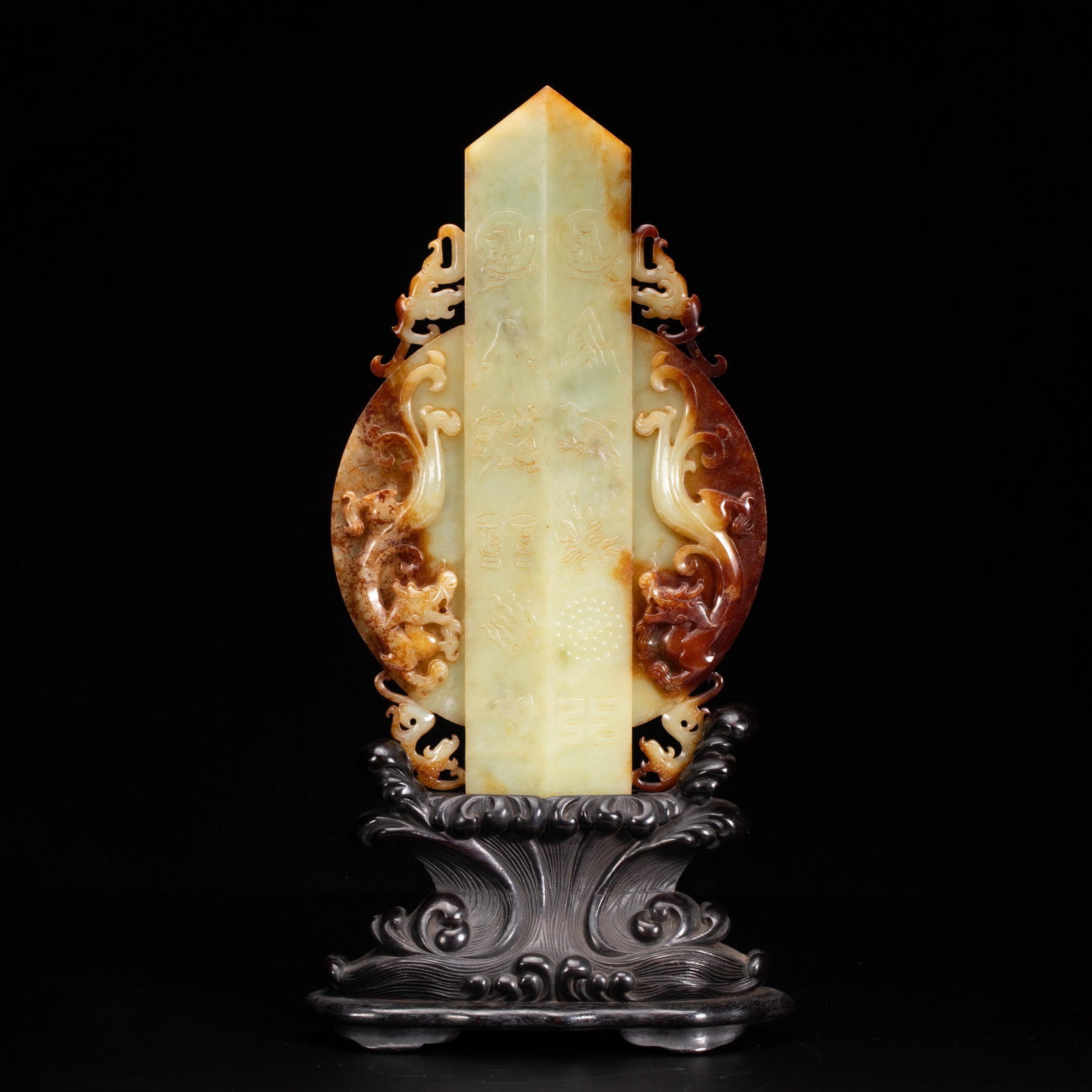 A CHINESE HETIAN JADE ORNAMENT (1 of 9)