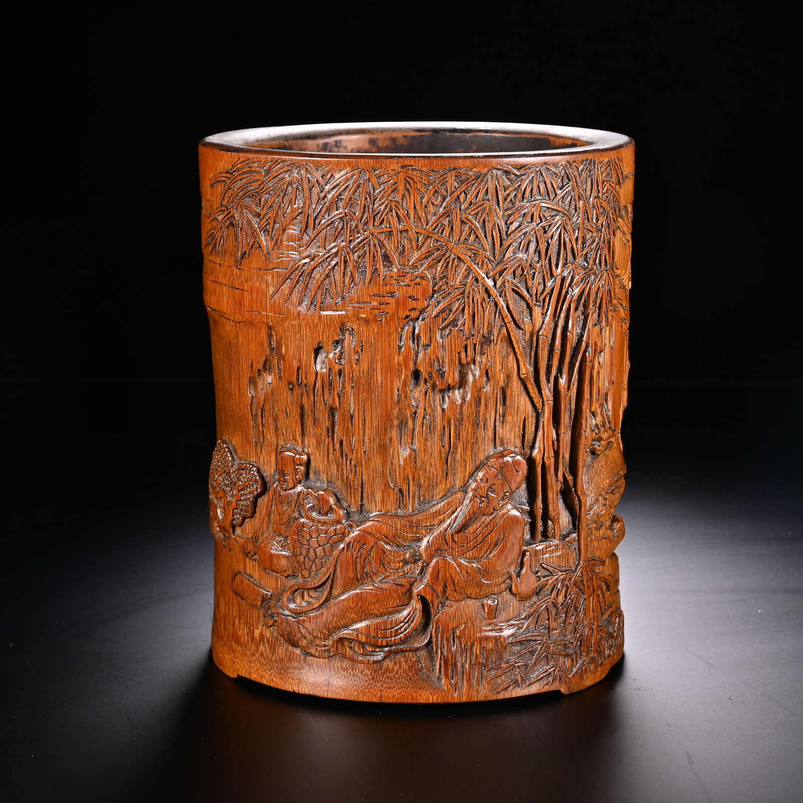 A CHINESE CARVED BAMBOO BRUSH POT (1 of 7)