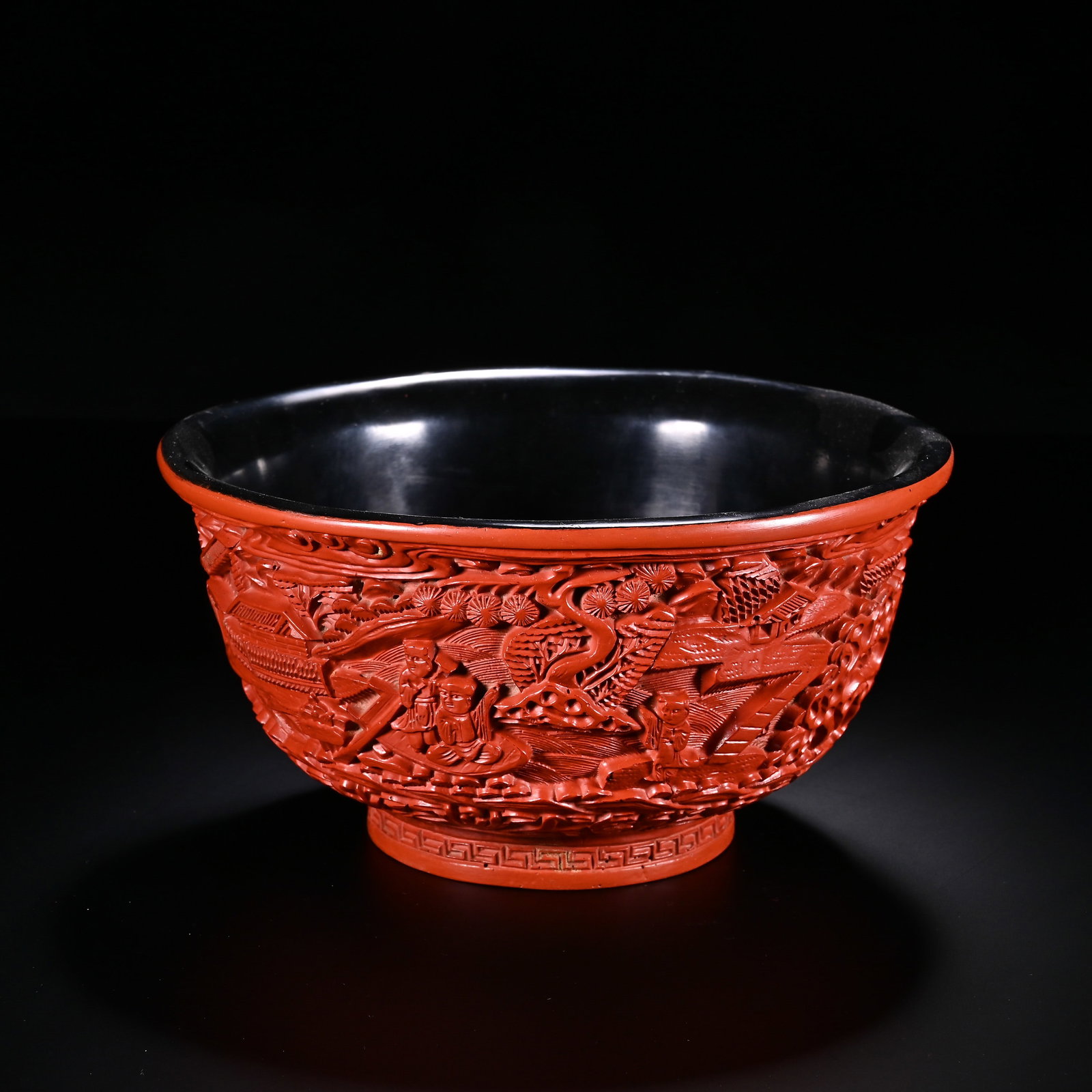 A CHINESE CARVED CINNABAR LACQUER BOWL (1 of 8)