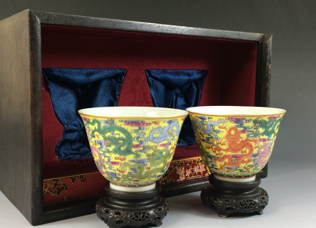 SUPERB PAIR OF FAMILLE ROSE WINE CUP W/ ORG ZITAN BOX: Pair of Chinese Famille Rose Wine Cup w/ Original Zitan Box. Straight opening, curved side, foot ring. The design is well-proportioned, the clay fine and exquisite, the glaze smooth with a moist appea