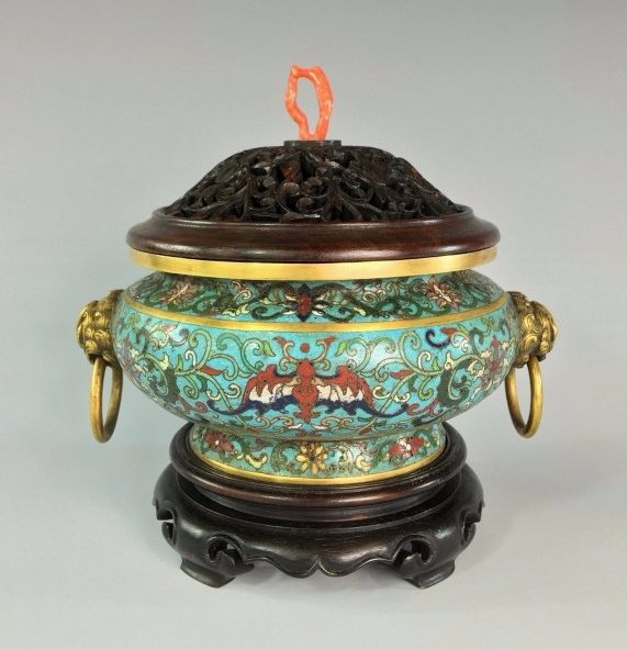 A RARE CLOISONNE GILT ENAMEL 'LOTUS' CENSER˜ (1 of 8)