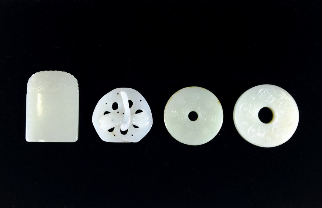 SET OF 4 PCS CARVED JADE PLAQUES AND PENDATS (1 of 7)