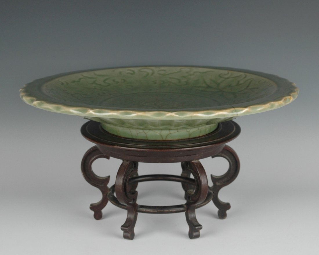 CARVED LONGQUAN CELADON BARBED-RIM PLATE ON STAND (1 of 8)