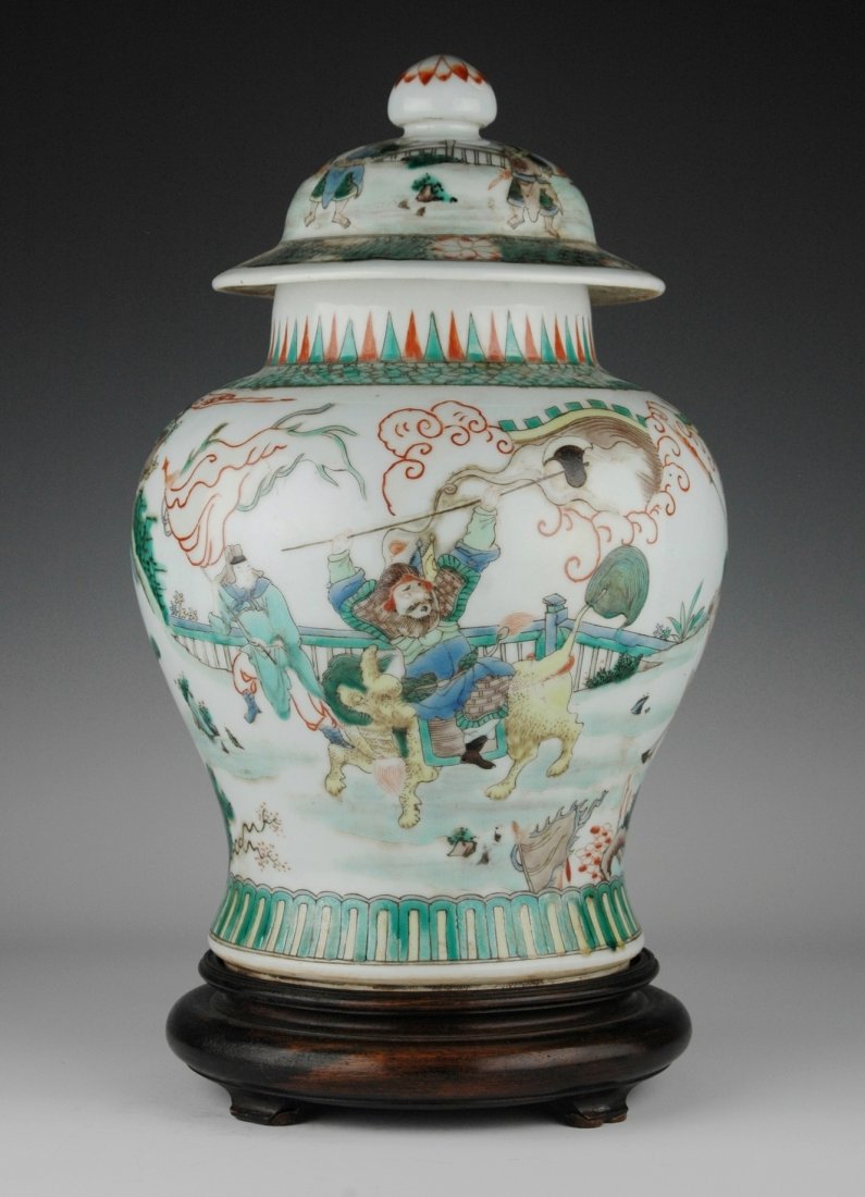 FINE KANGXI WUCAI COVERED JAR (1 of 9)