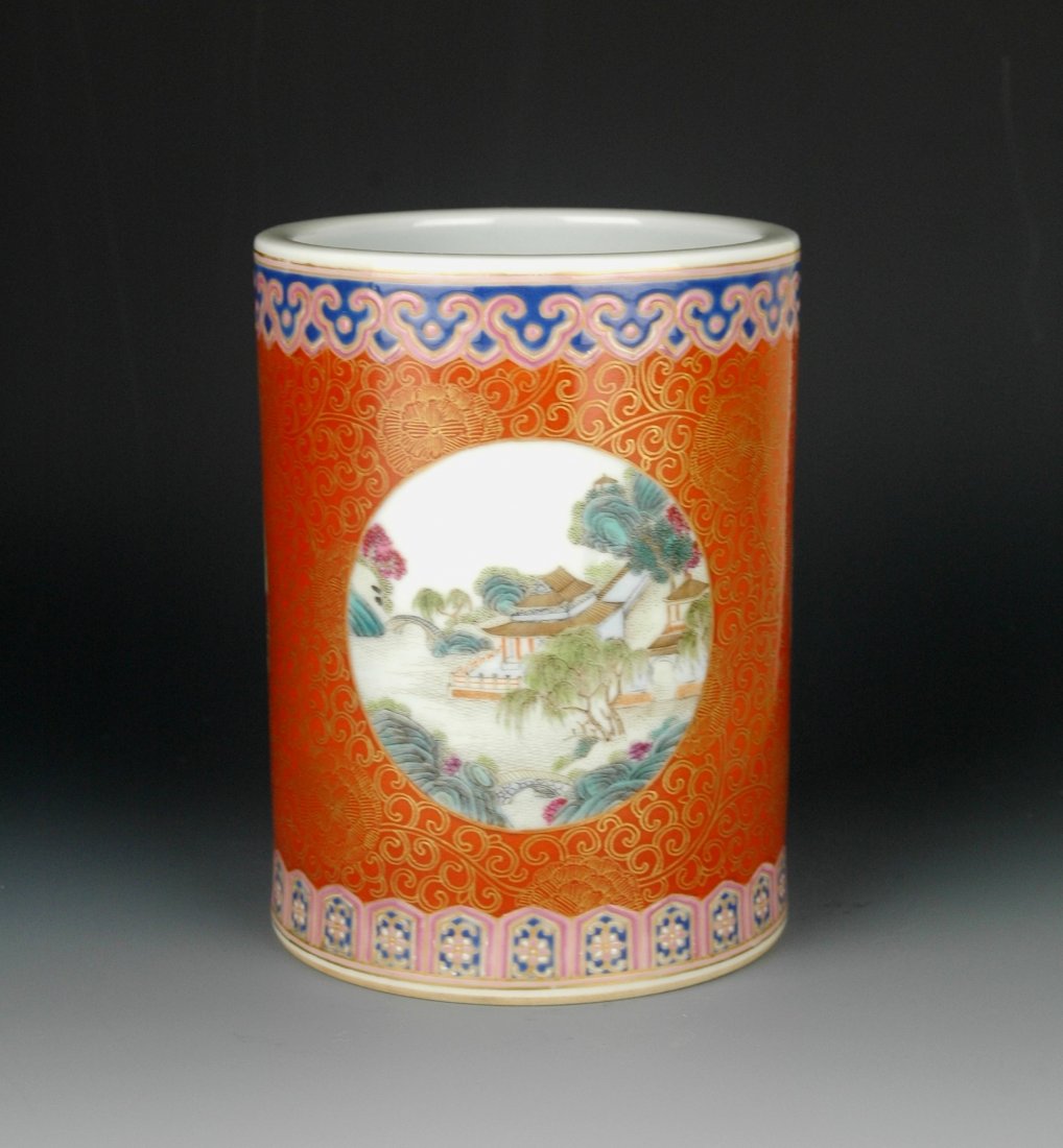 FINE GILT AND RED PORCELAIN BRUSH POT (1 of 10)