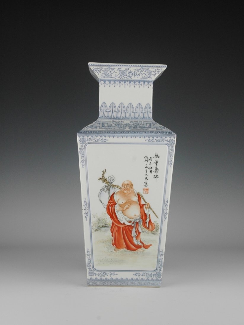 20TH C IMMORTALS SQUARE VASE (1 of 9)