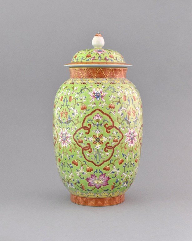 FLORAL MOTIFS COVERED PORCELAIN JAR, JIAQING MARK (1 of 10)