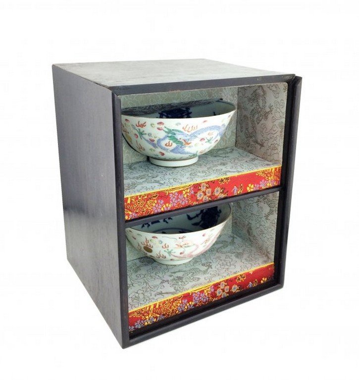 PAIR OF 19TH DAOGUANG BOWLS IN ZITAN BOX (1 of 9)