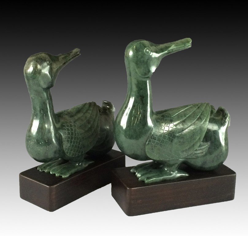 PAIR OF GREEN SPINACH JADE OF DUCKS (1 of 8)
