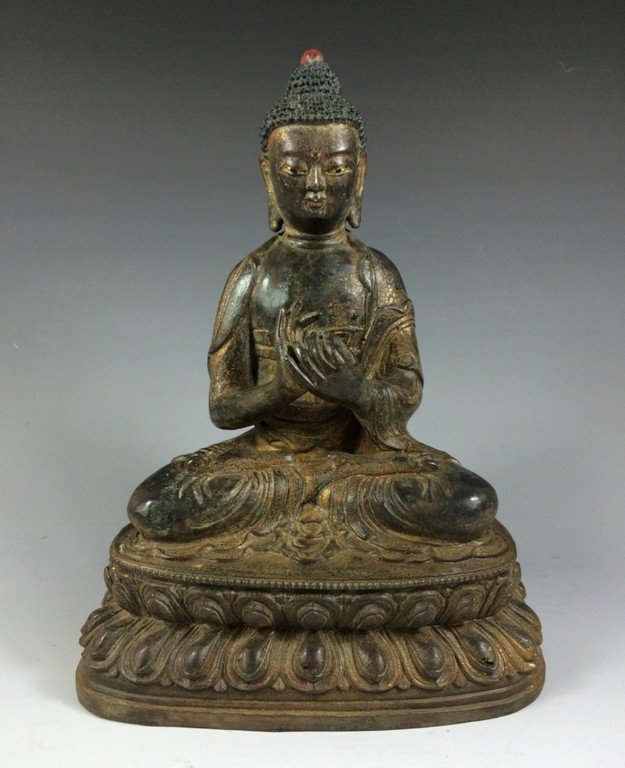 ANTIQUE BRONZE SHAKYAMUNI BUDDHA (1 of 8)