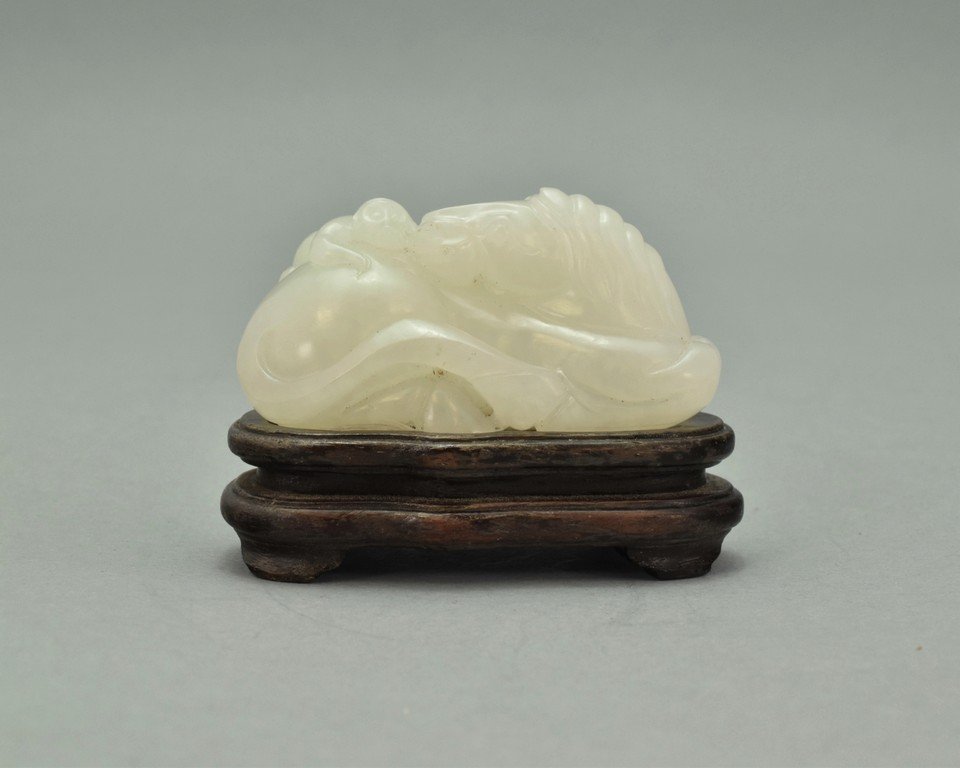 CARVED WHITE JADE OF MONKEY ON A HORSE (1 of 8)
