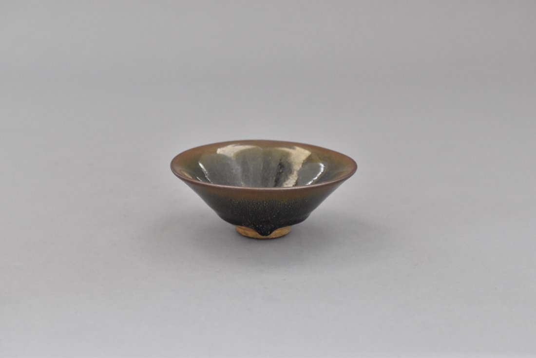 RARE JIAN WARE 'SILVER FUR' TEA BOWL (1 of 7)
