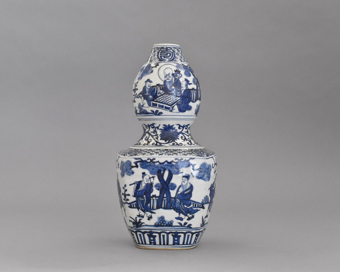 CHINESE MING BLUE & WHITE DOUBLE GOURD VASE (1 of 10)