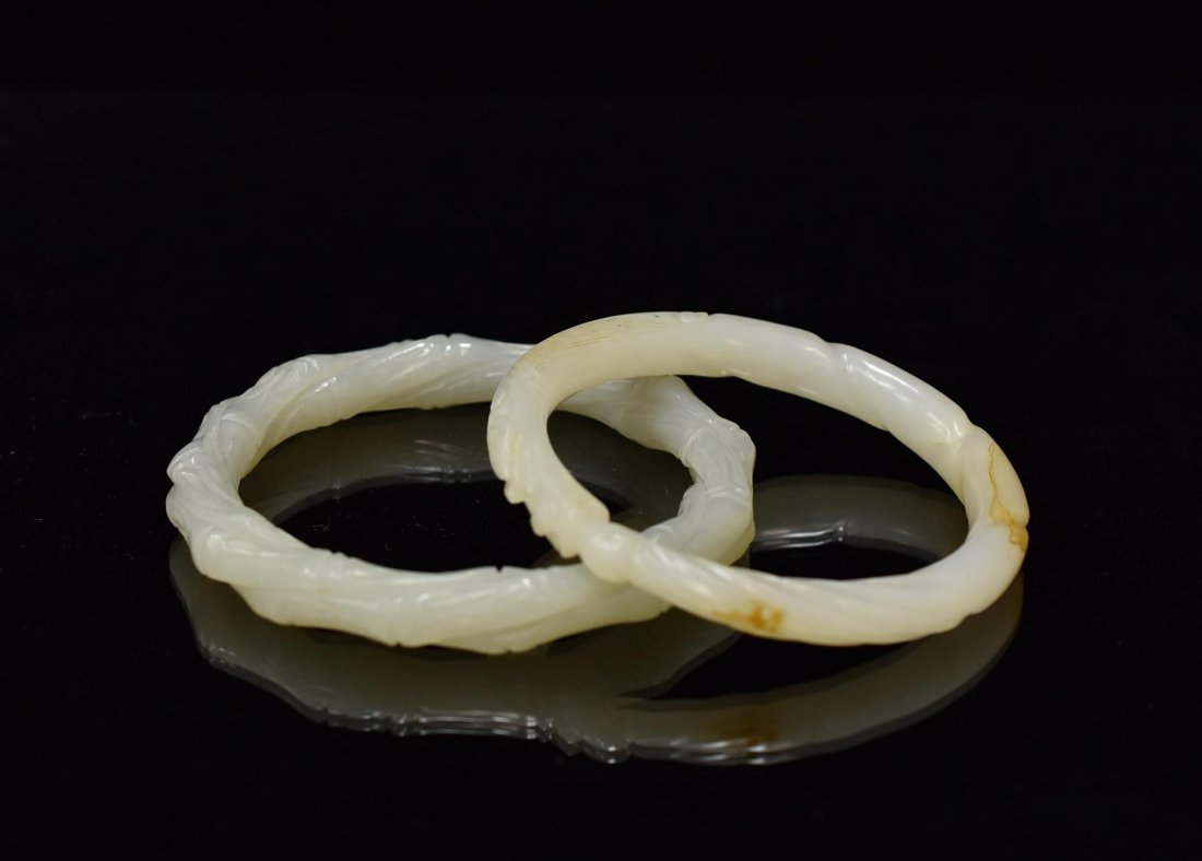 PAIR OF BAMBOO & DRAGON WHITE JADE BANGLES (1 of 8)