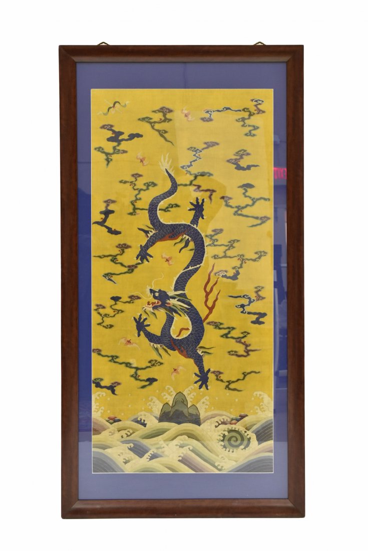 18/19TH C FRAMED EMBROIDERY DRAGON SILK PANEL (1 of 8)