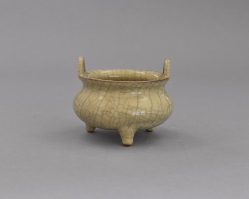 CRACKLE-GLAZED GE WARE CENSER (1 of 9)