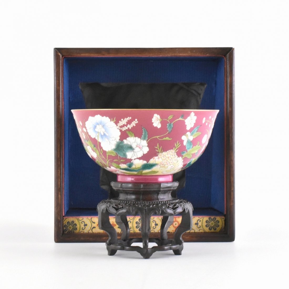 FLOWER BLOOMS ENAMELED PORCELAIN BOWLS IN ORIGINAL (1 of 8)