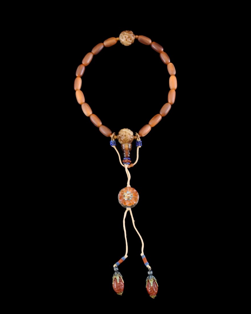 19TH C QING DYNASTY HORN COURT BRACELET , SHOUCHUAN (1 of 10)