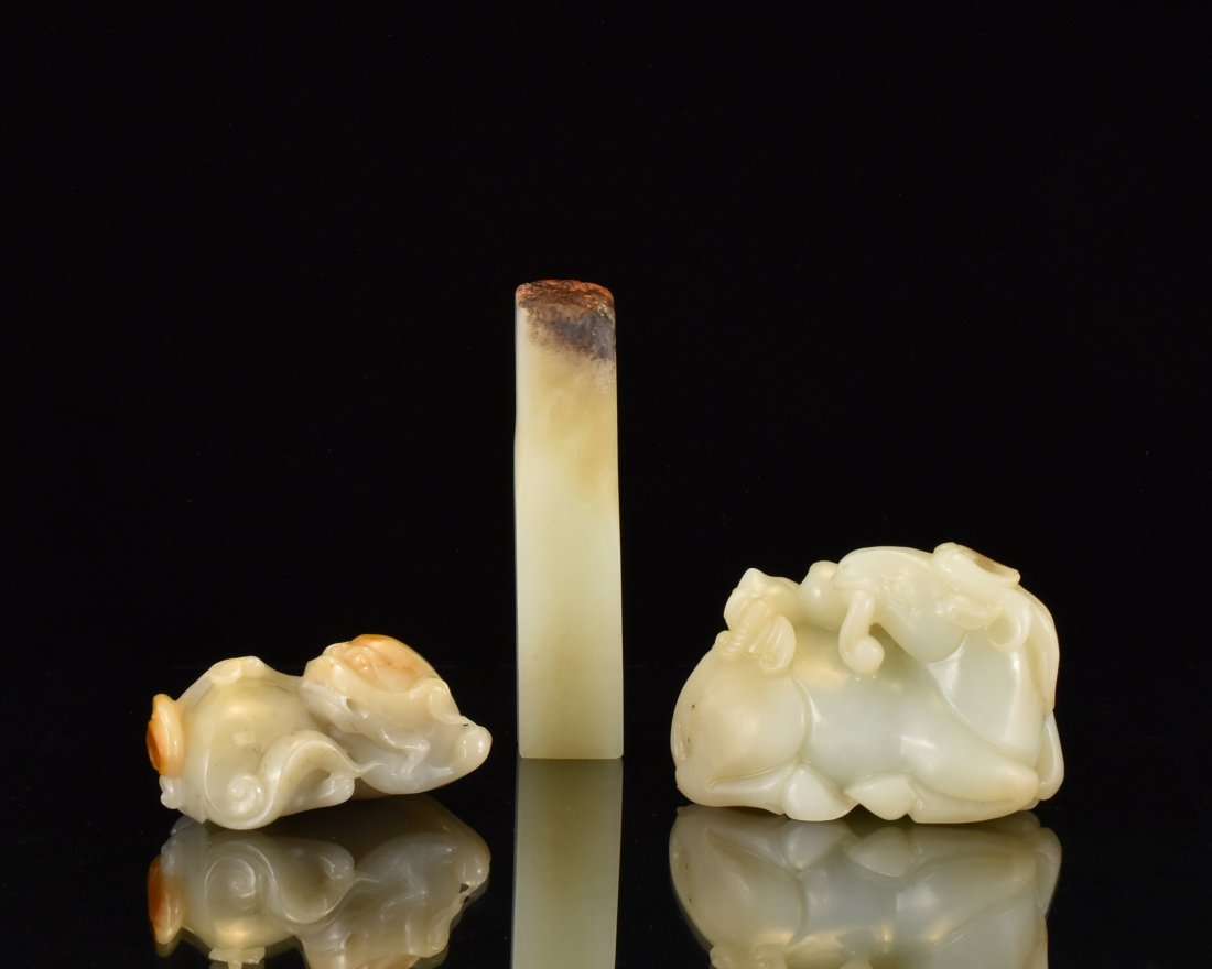 SET OF 3 CHINESE CARVED  JADES (1 of 5)