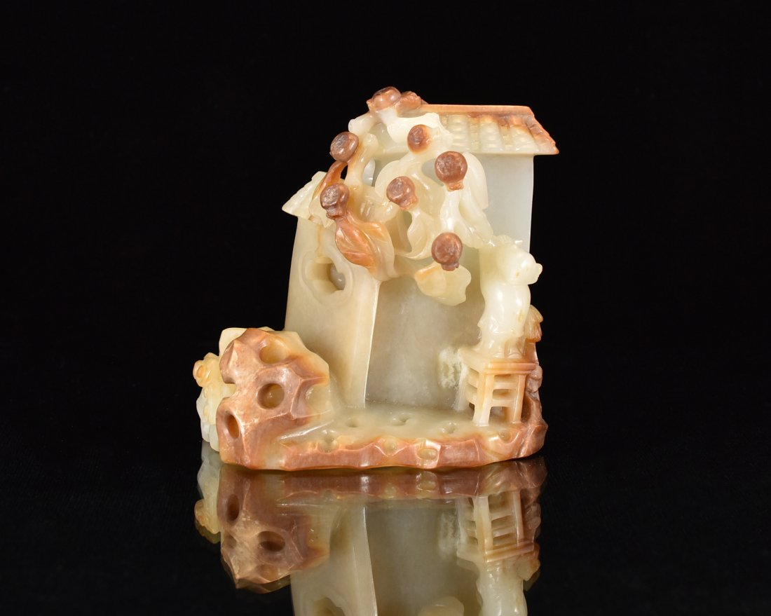 CARVED CHINESE HETIAN JADE OF PEACH HARVEST (1 of 10)