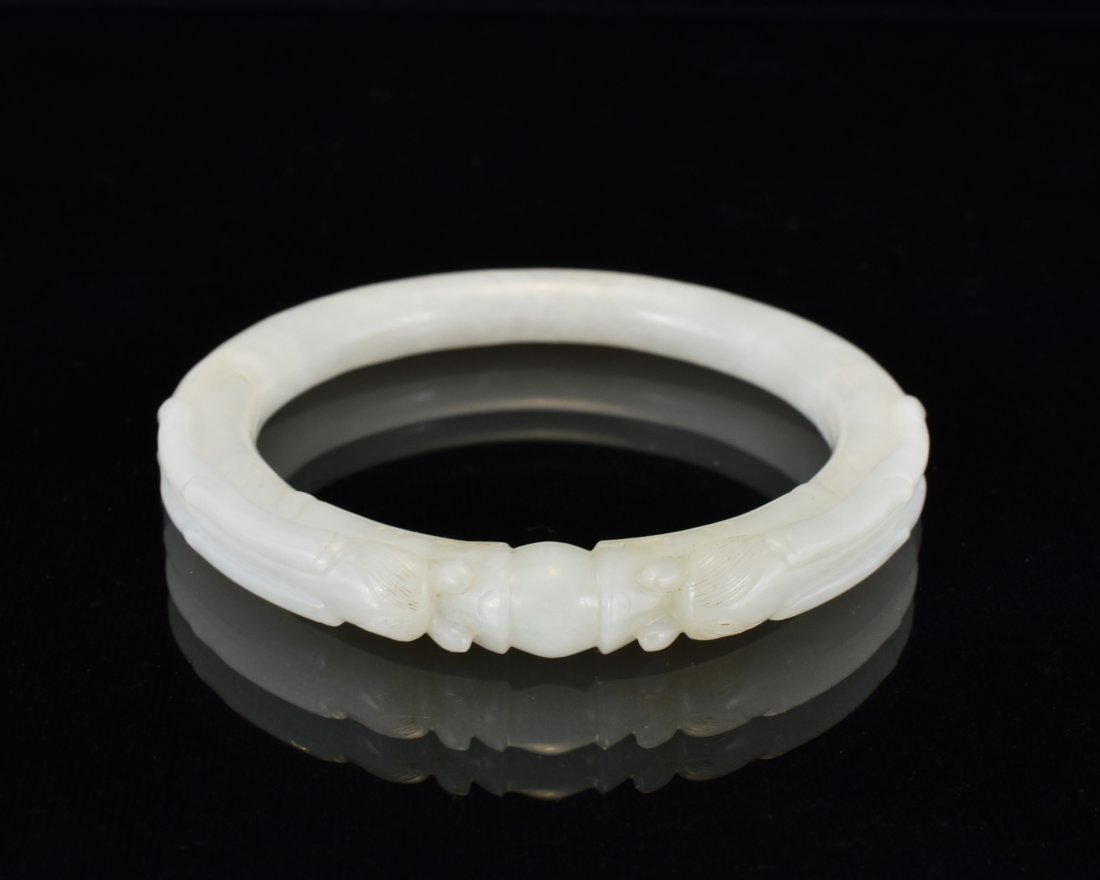 DOUBLE DRAGONS CARVED WHITE JADE BANGLE (1 of 10)