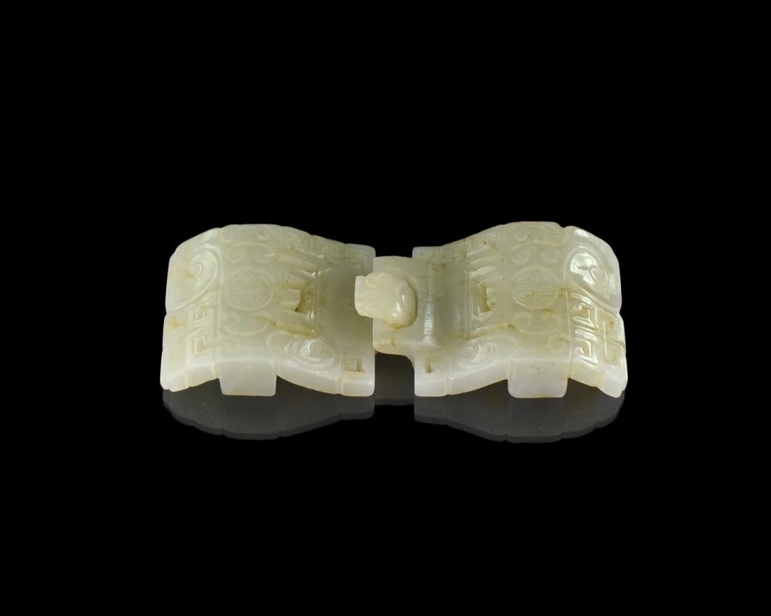 CARVED CHINESE CELADON JADE OF BELT BUCKLE (1 of 9)