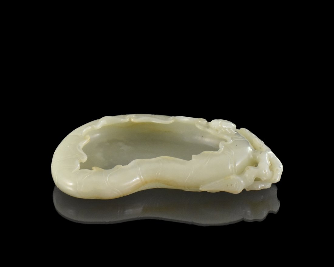 CARVED CHINESE JADE BRUSH WASHER OF A GOURD (1 of 10)