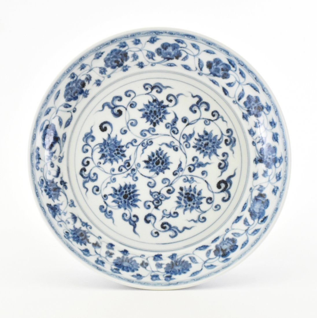 MING BLUE AND WHITE  FLOWER MOTIF PORCELAIN CHARGER (1 of 10)