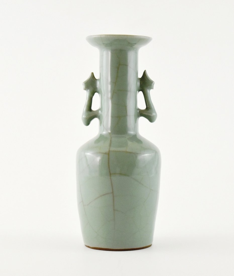 A LONGQUAN CELADON MALLET VASE, MING (1 of 10)