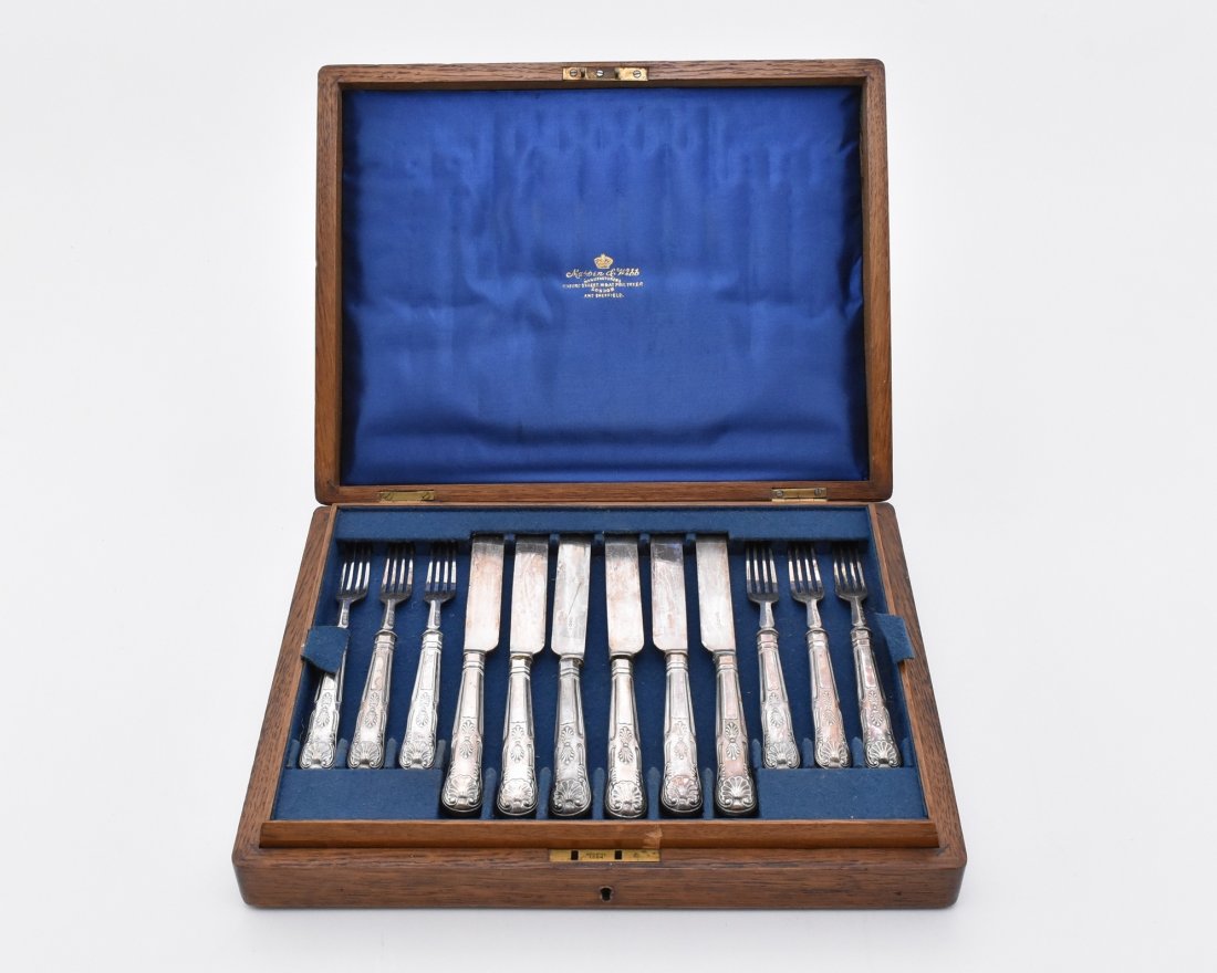 SILVER WARE IN BOX (1 of 6)