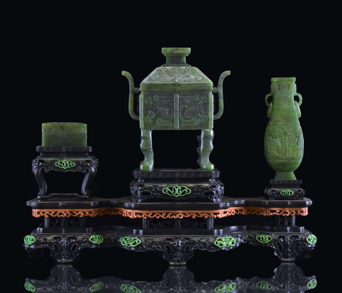 SET OF 3 SPINACH GREEN JADE CENSER, URN, AND BOX (1 of 10)