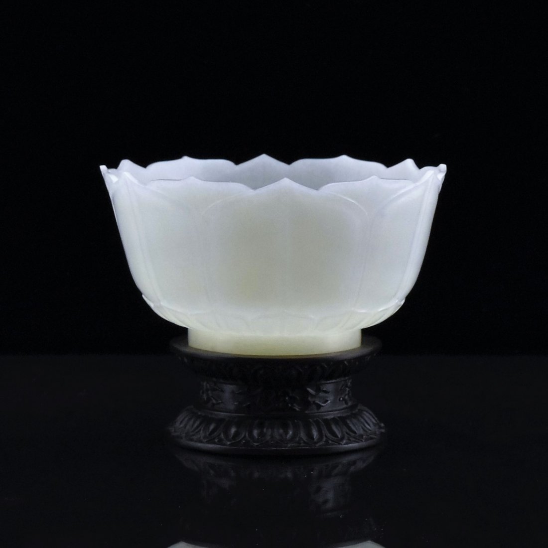 PALE CELADON JADE 'LOTUS' MARRIAGE BOWL (1 of 9)