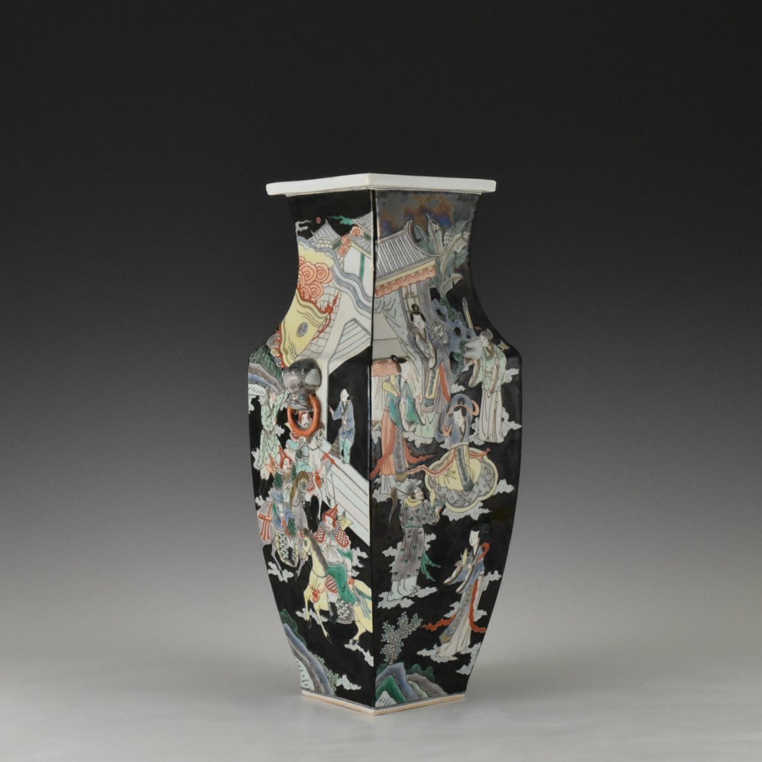 KANGXI WUCAI PORCELAIN SQUARE VASE (1 of 10)