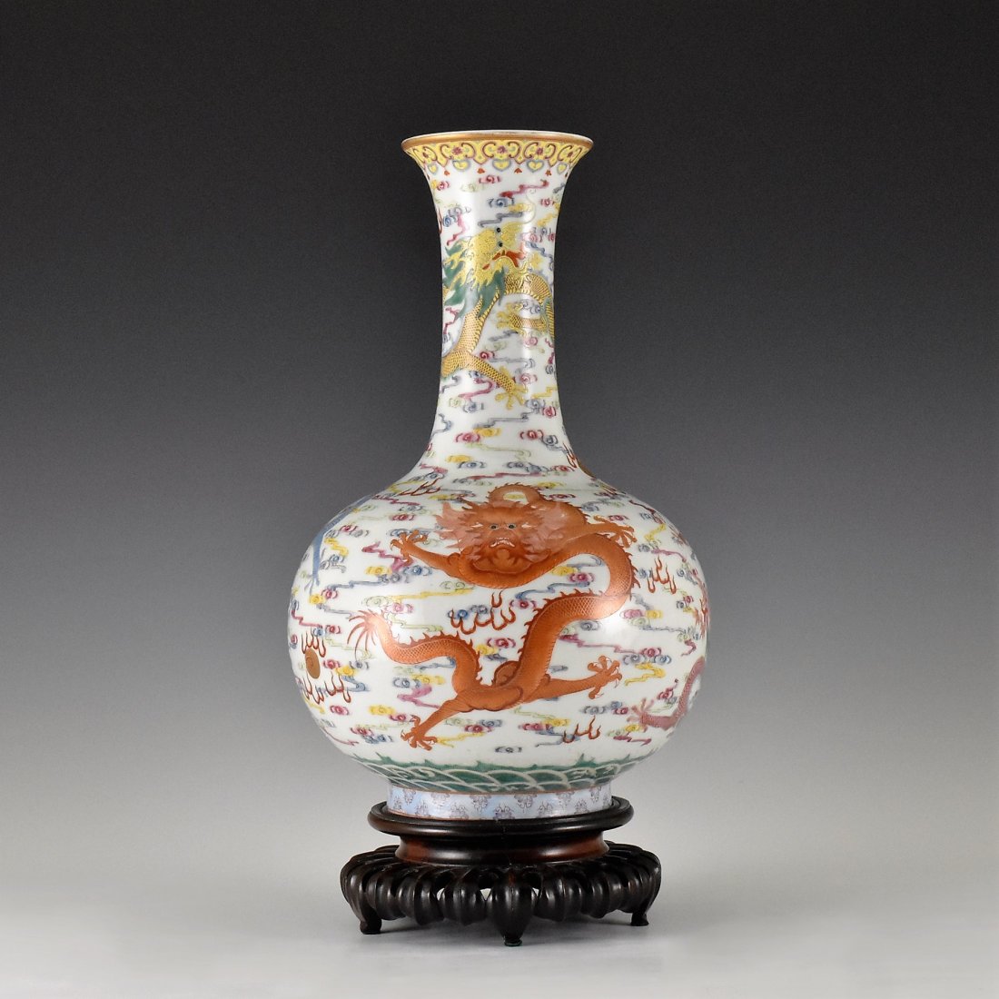 QIANLONG DRAGON CELESTIAL VASE ON STAND (1 of 10)