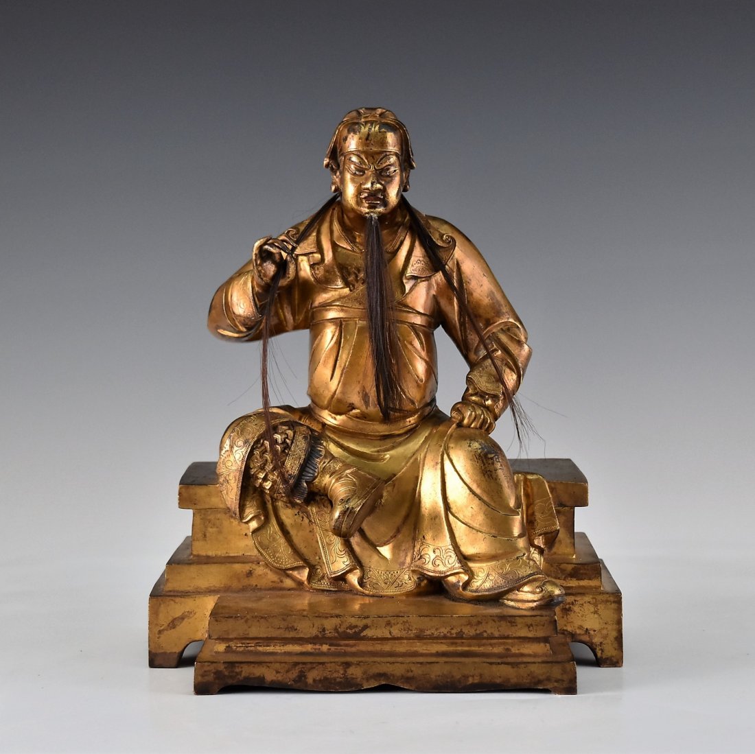 A FINE GILT BRONZE BUDDHA FIGURE OF GUANDI (1 of 10)