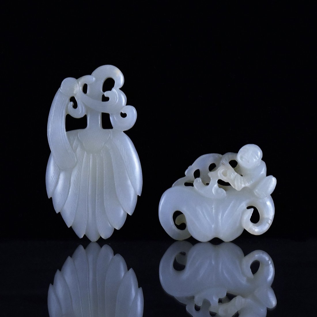 PAIR OF CARVED WHITE JADE PENDANTS (1 of 10)