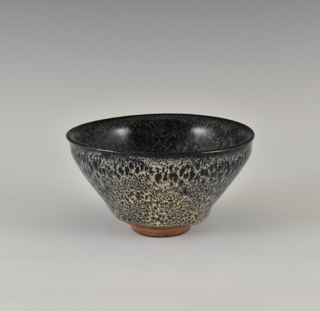 GRAYISH BLUE OIL SPOT JIAN WARE TEA BOWL (1 of 10)