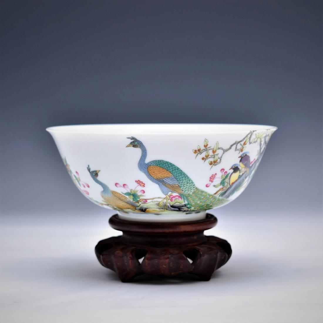 FAMILLE ROSE PEACOCK BOWL ON STAND (1 of 9)