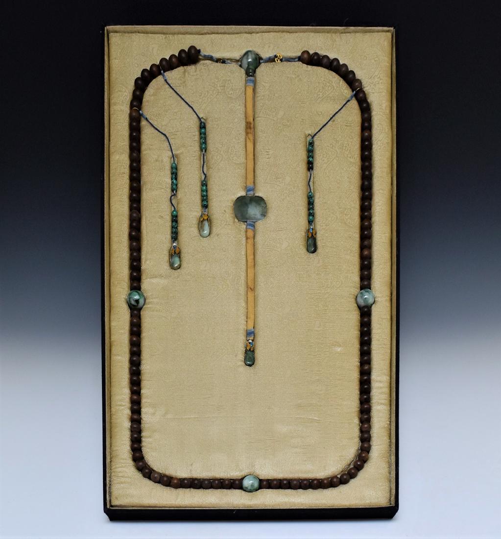 CHENXIANG WOOD COURT NECKLACE IN BOX (1 of 10)
