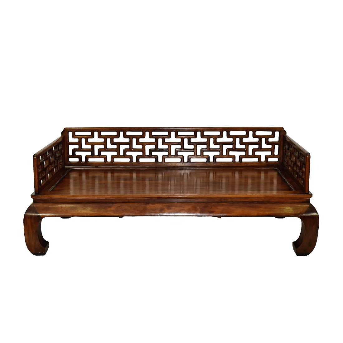 18TH C. A RARE CHINESE HUANGHUALI LATTICE DAYBED, TA (1 of 20)