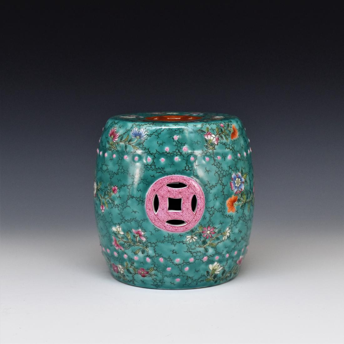 PIERCED FAMILLE ROSE GARDEN STOOL ON LUJUN GROUND (1 of 9)