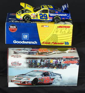 Harvick, Kevin: Harvick, Kevin, Kevin Harvick Stock Car Replicas, 10 x 4 1/2 x 3 1/2 in. (box), 1:24 SCALE die-cast cars, limited edition of 8,000,action collectibles, quantity: 2 GM and Goodwrench Sponsors