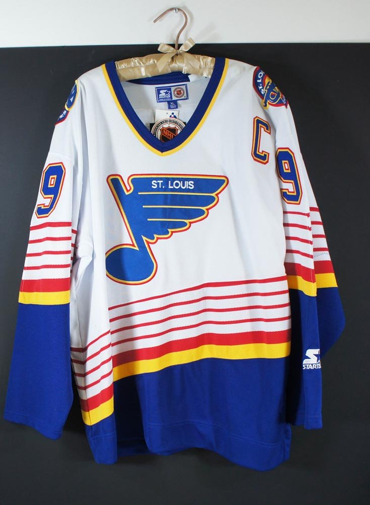 Gretzky, Wayne: Gretzky, Wayne, Wayne Gretzky St. Louis Blues NHL Jersey, X-Large, Polyester Jersey, Officially Licensed Product,Starter, quantity: 1 ,condition:Very clean, new,still has tags, never worn