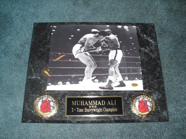 Muhammad Ali Autogrpah Plaque W/COA: Beautiful Plaque W/COA